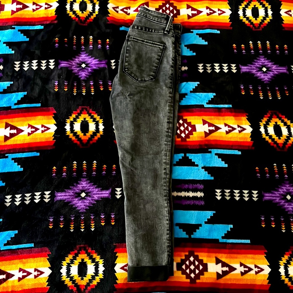 Black wash Abercrombie and Fitch jeans. Size 24/00